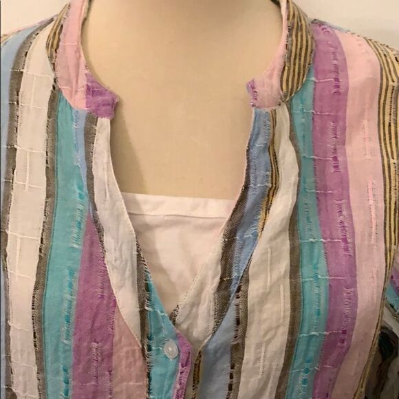 🌼🌼American Sweetheart blouse🌼🌼   - Picture 2 of 4